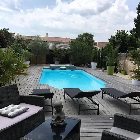 45m2 A Avec Acces Piscine Lägenhet *