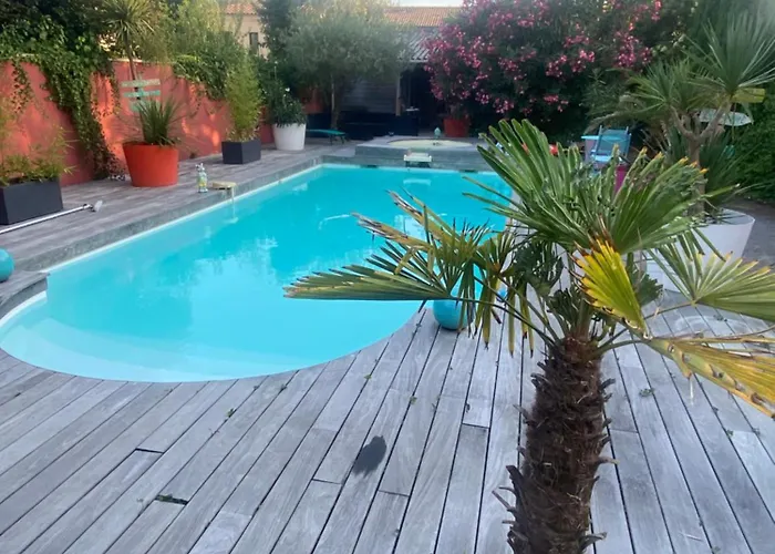 45m2 A Avec Acces Piscine アパート